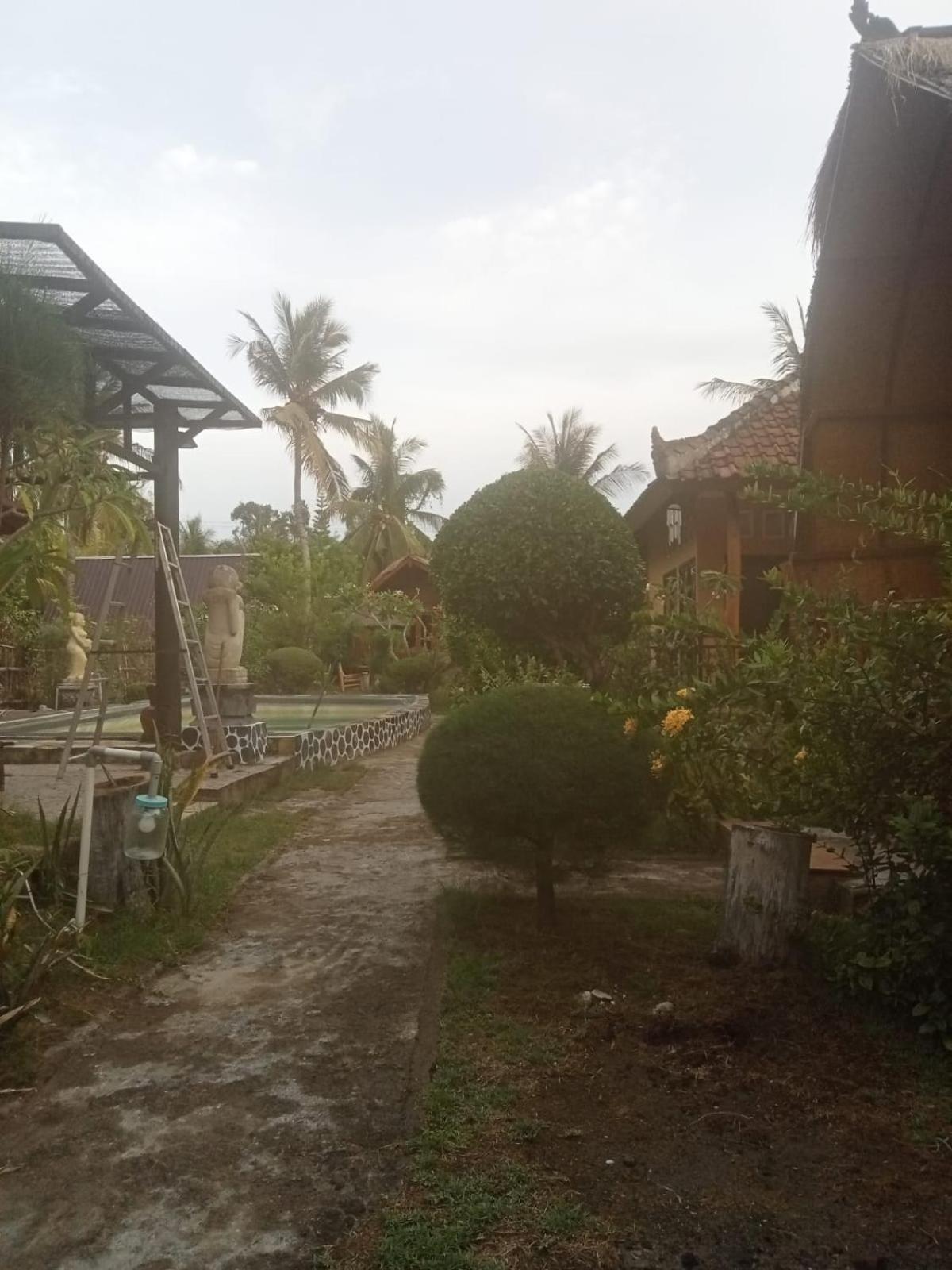 Bunga Bungalows Gili Meno Exterior foto