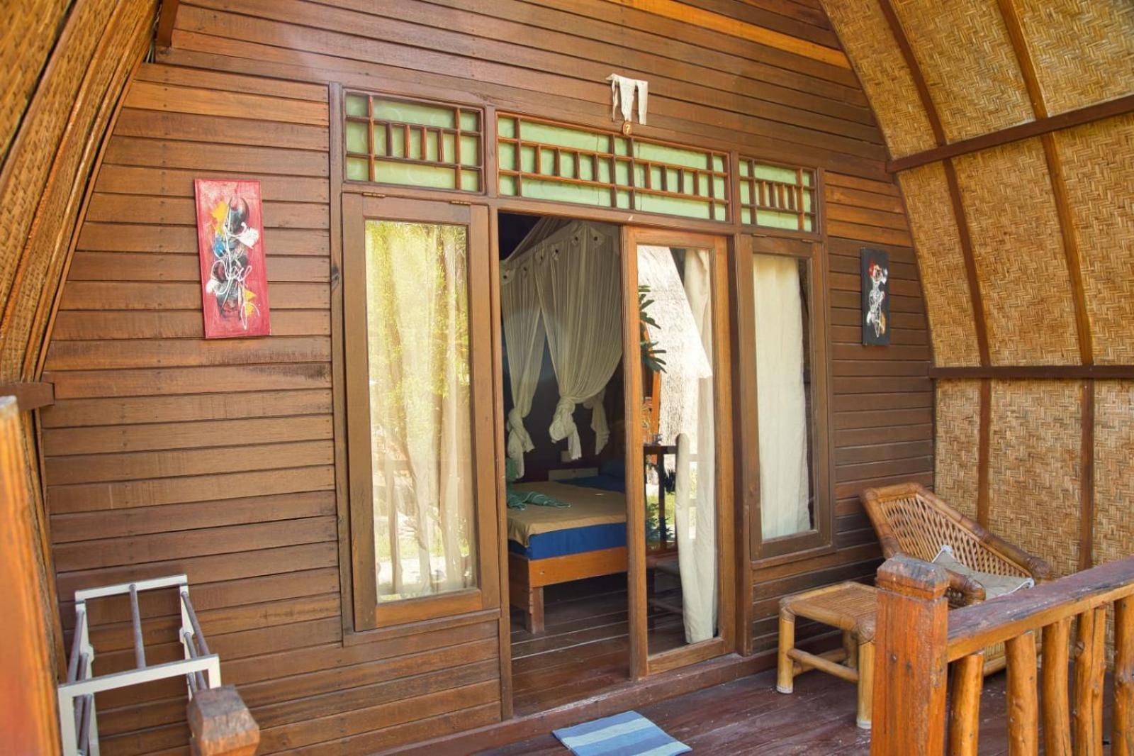 Bunga Bungalows Gili Meno Exterior foto