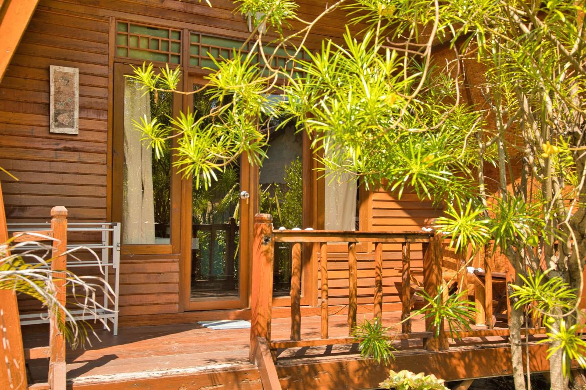 Bunga Bungalows Gili Meno Exterior foto