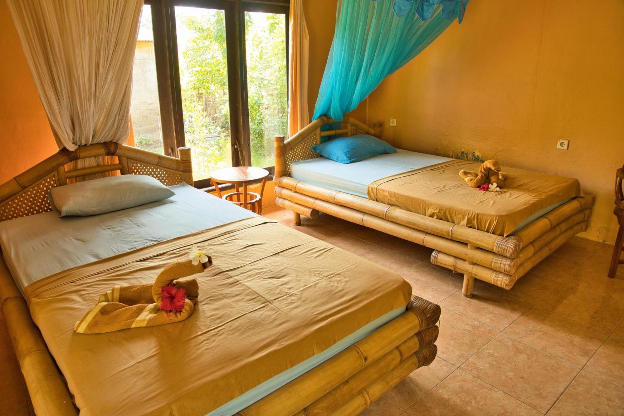 Bunga Bungalows Gili Meno Exterior foto